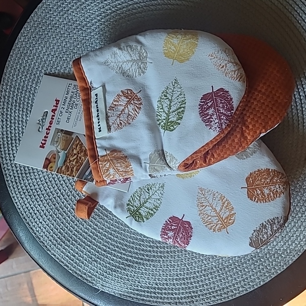 KitchenAid Mini Mitts